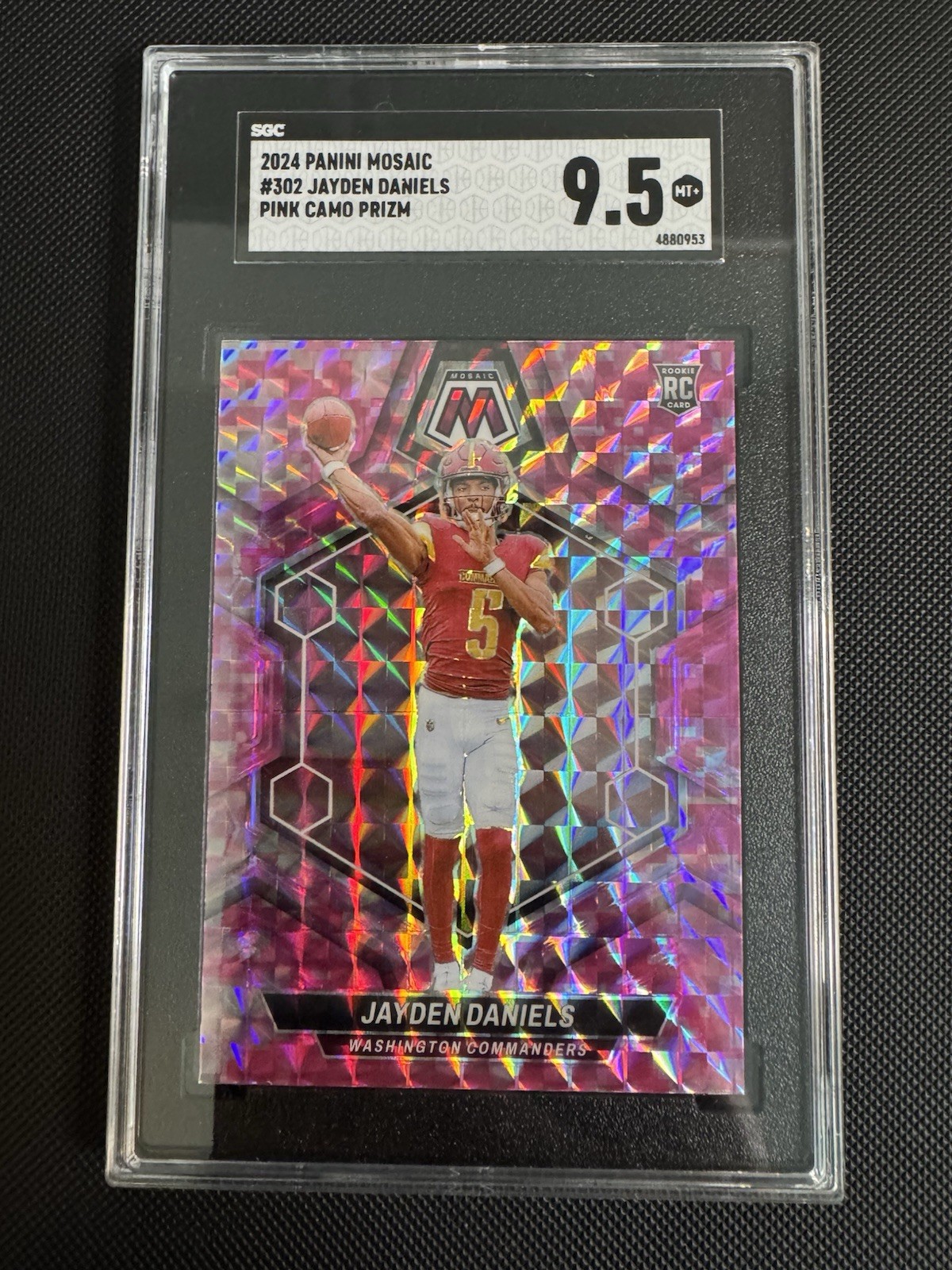 2024 Panini Mosaic Jayden Daniels #302 Pink Camo Mosaic Prizm (RC) SGC 9.5