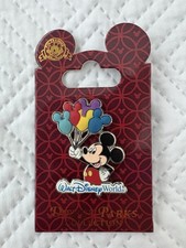 Walt Disney World Mickey Mouse With Mickey Balloons Raised Rubber Balloons 2009
