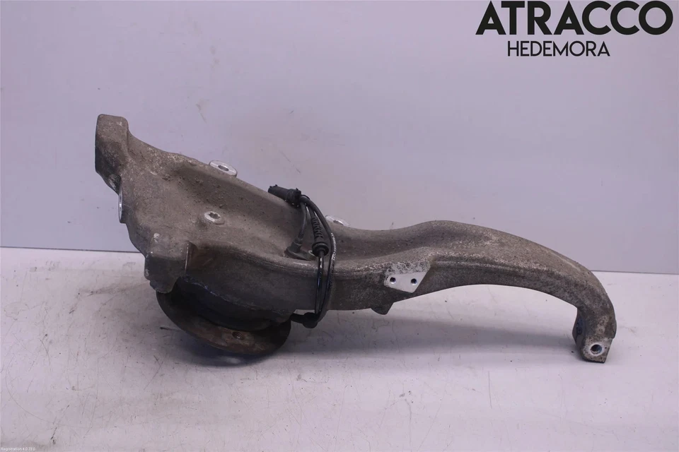 Buje de rueda delantero izquierdo original bmw 5 touring (f11) 2017 - Imagen 3 de 4