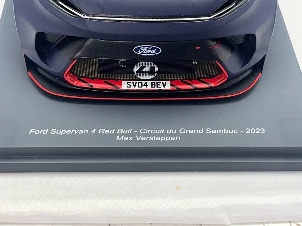 Red Bull Verstappen Ford Transit Supervan 2023 Diecast F1 Auto 1/18 Spark 18S728 - Immagine 3 di 4