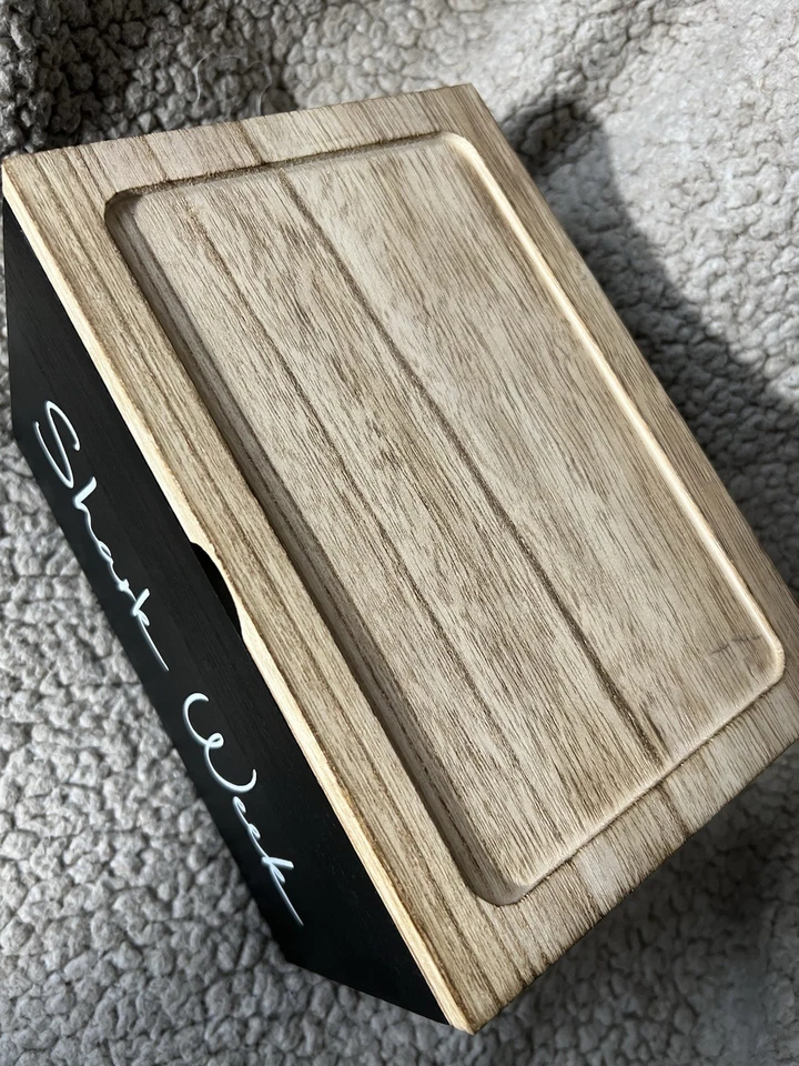 Estuche de almacenamiento con soporte para tampones  Foto 2 de 4