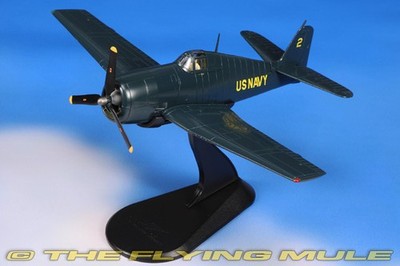Hobby Master 1:72 F6F-5 Hellcat USN Blue Angels #2