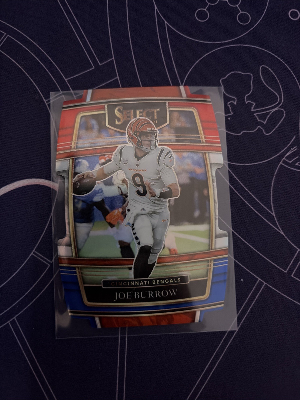 2021 Panini Select - Concourse Joe Burrow #9 Red & Blue Prizm Die-Cut