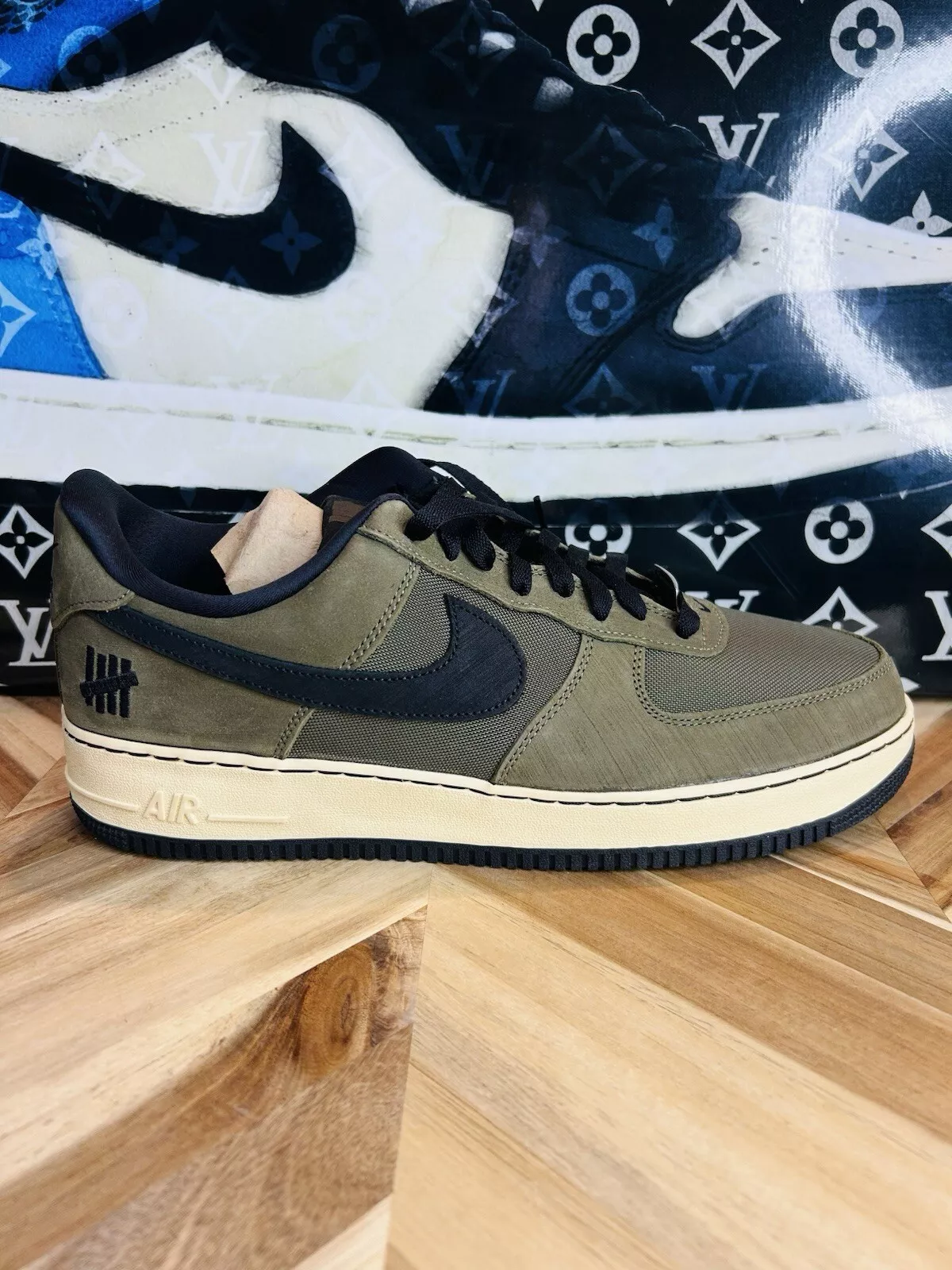NIKE INDEFEATED AIR FORCE 1 LOW SP militaire vert noir homme 13