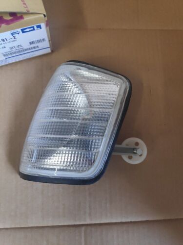 Front Indicator Light Lamp Mercedes 190 W201 1988-1993 Clear PASSENGER LEFT SIDE - Picture 1 of 7