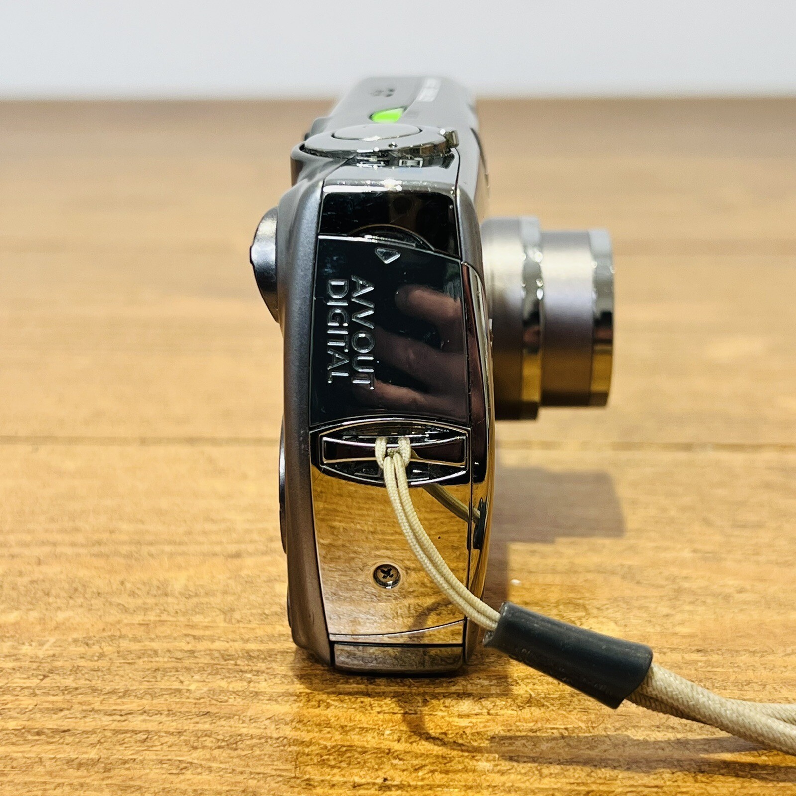 Canon IXUS 850 IS Digital Camera 7.1MP Zoom Lens Silver Working Camera