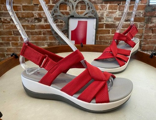 clarks cloud steppers red