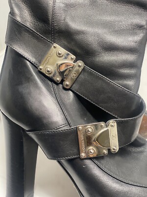 LOUIS VUITTON Black Boots Size 7