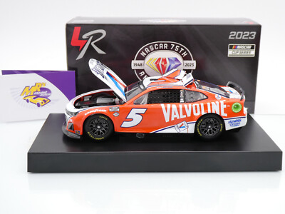 Lionel Racing CX52323VALKL # Chevrolet NASCAR 2023 Kyle Larson - Valvoline 1:24