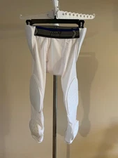 Boy's Exxact Sports 7 Pad Football Girdle Shorts Size YXL Pre-owned
