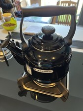 Le Creuset Traditional Stove-Top Kettle with Whistle Black All Hob Types