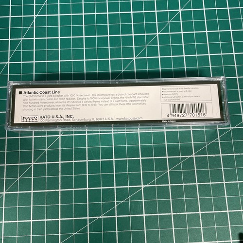New! N-Scale Kato 176-4390 NW2 ACL $260.00 Make offer - Picture 13 of 13