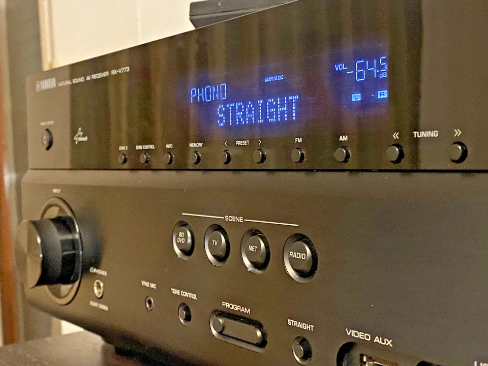 YAMAHA RX-V773 Netzwerk 7.2 Receiver DLNA AirPlay Bi-amp 3D 4K PHONO YPAO ARC - Bild 4 von 4