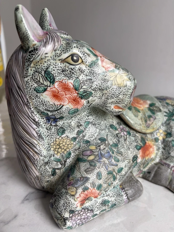 Ancien cheval en porcelaine asiatique 27 × 20 cm - Photo 2/4