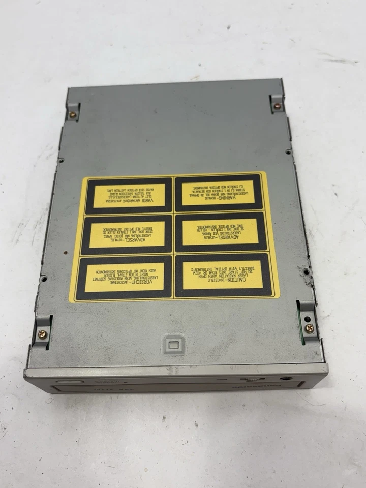 Panasonic LK-MC686B CD Drive - Light Beige Bezel - Image 4 of 4