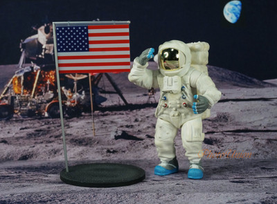 Apollo Moon Lunar Landing Astronaut 1:18 Scale Figure Tribute to