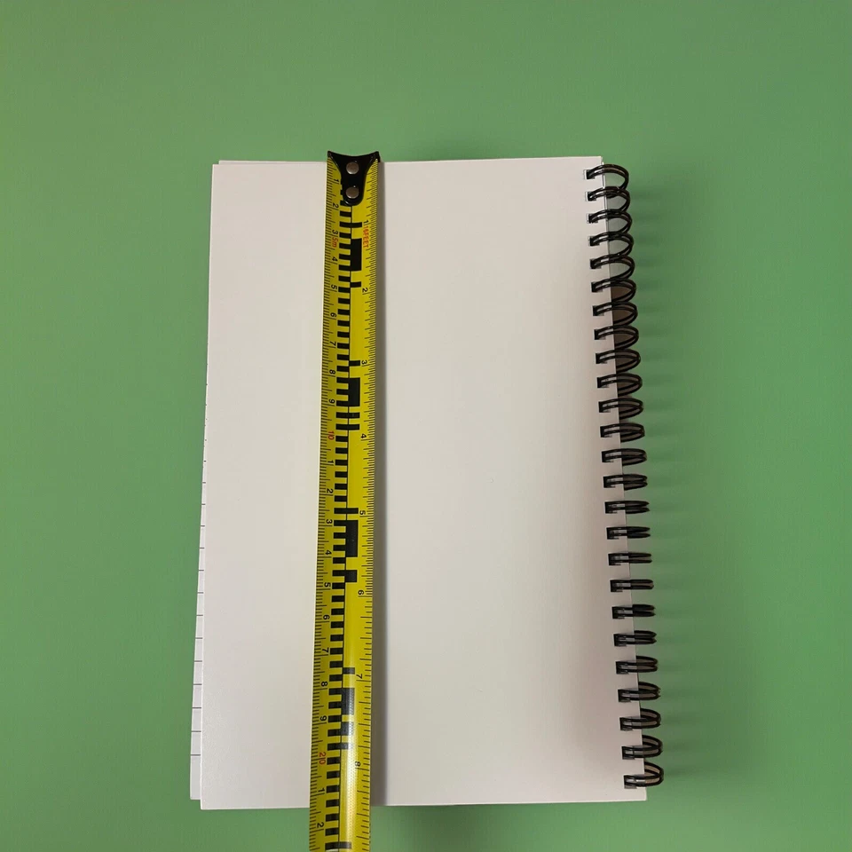 Cuaderno de Navidad Rizzler con lentejuelas gato 5,5" x 8,5" Foto 3 de 4