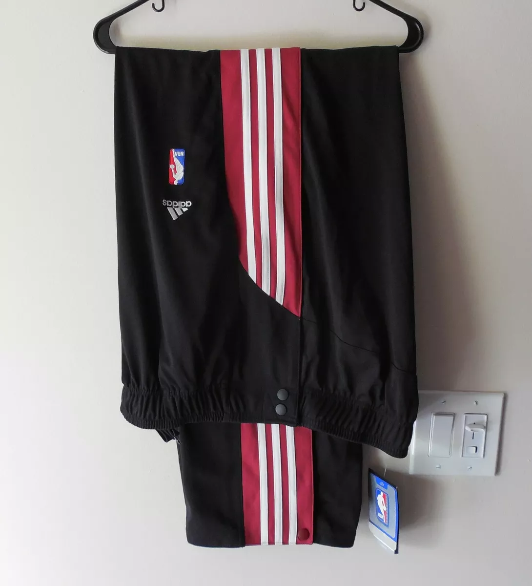 NEW NBA MIAMI HEAT ADIDAS MENS WARM UP PANTS SIZE: 2XL BREAKAWAY