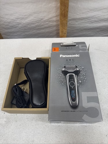Panasonic ARC5 Elektrorasierer mit Pop-Up Trimmer, Nass/Trocken ES-LV65-S (leichte Nutzung!)
