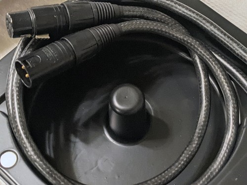 T+A Audio Quad Carbon 4913-93101 2 Sym. Cables, XLR 2X0.7 Meters, In Box - Picture 6 of 9