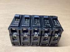 LOT OF 5 ITE QP1-B020 CIRCUIT BREAKER 20 AMP 1P 120/240 V #108K157*CO