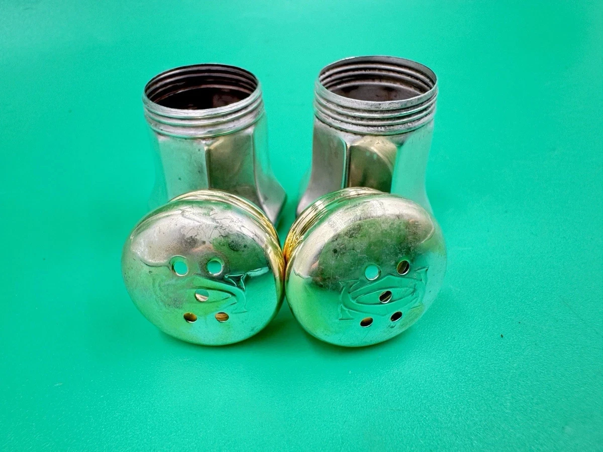 Cartier スターリングシルバー卓上スパイス4個セット Cartier Antique US Sterling Silver Salt & Pepper Shakers for sale
