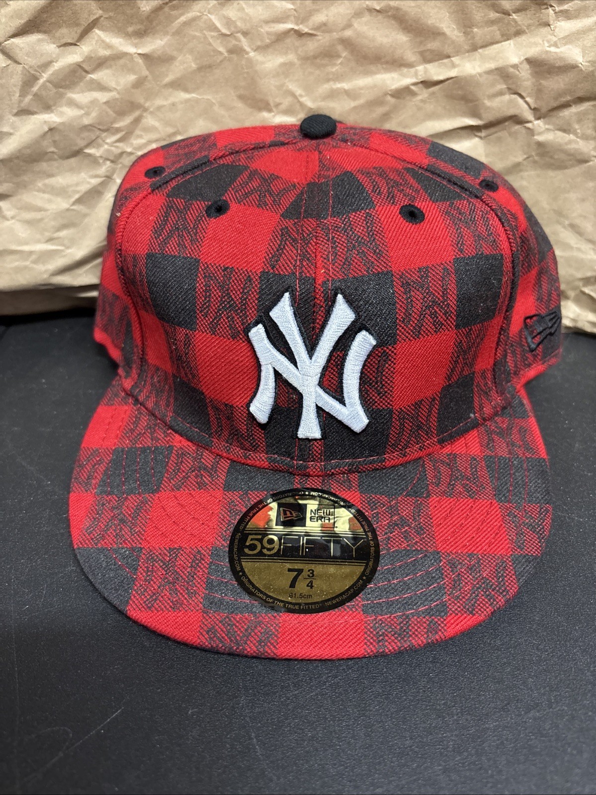 New Era 59FIFTY NY Yankees Buffalo Plaid Red/Black Fitted Hat Size 7 3/4