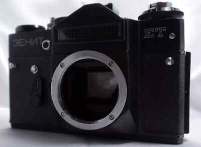 d ZENIT-ET OMZZ Vintage USSR Russian M42 mount SLR Camera BODY only 2821