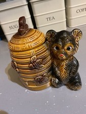 Vintage Ceramic Honey Pot Beehive and Bear Made in Japan, in excellent condition