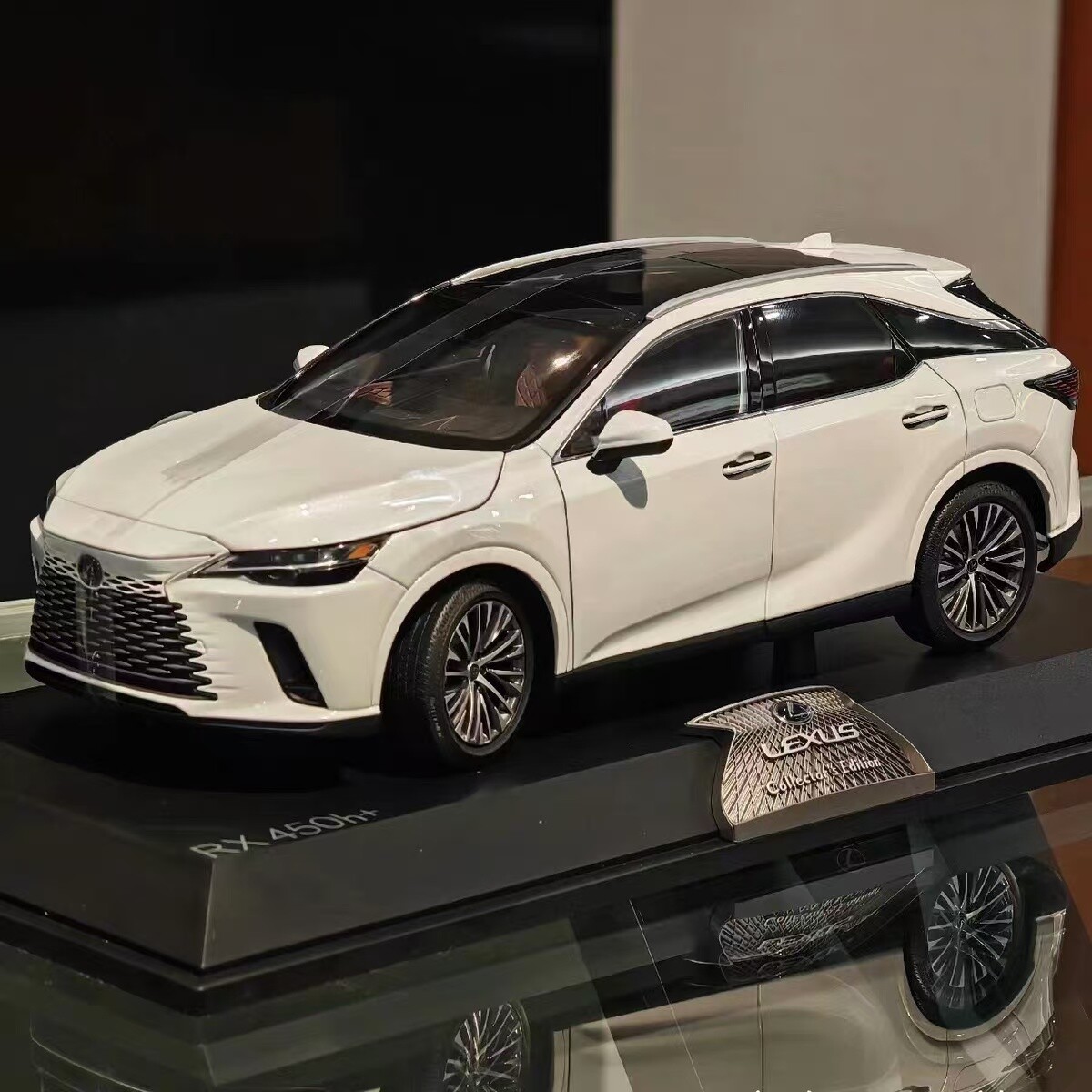Lexus RX 1/18 スケールモデル シルバー うのにもお得な情報満載！