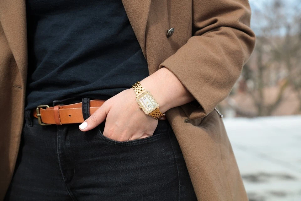 Reloj para mujer Anne Klein esfera MOP acero inoxidable - 12/2332MPGB Foto 4 de 4