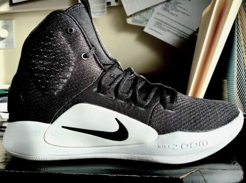 Size 11.5 - Nike Hyperdunk X TB Black/White
