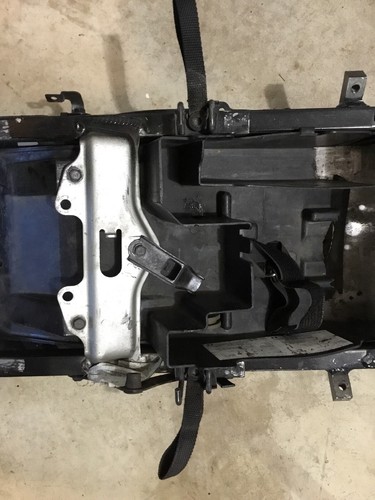01-02 ZX6R BATTERY TRAY SUB FRAME FENDER ELIMINATOR TAG HOLDER 05-08 ZZR KAWASAK - Picture 5 of 12