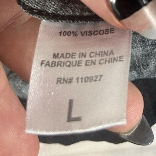 FILA Camicia Pacsun Death Row uomo taglia L scollo a V nero bianco con bottoni manica corta