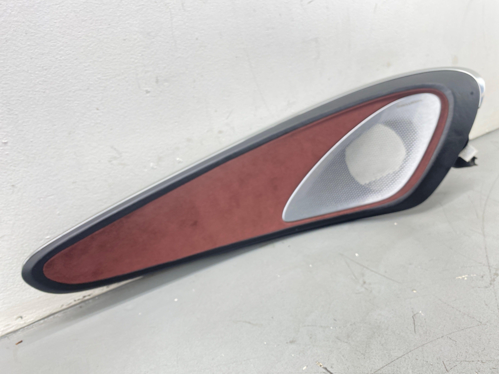 2020-2023 MCLAREN GT FRONT LEFT DOOR PANEL SPEAKER TRIM BAROLO RED 22NB452GP