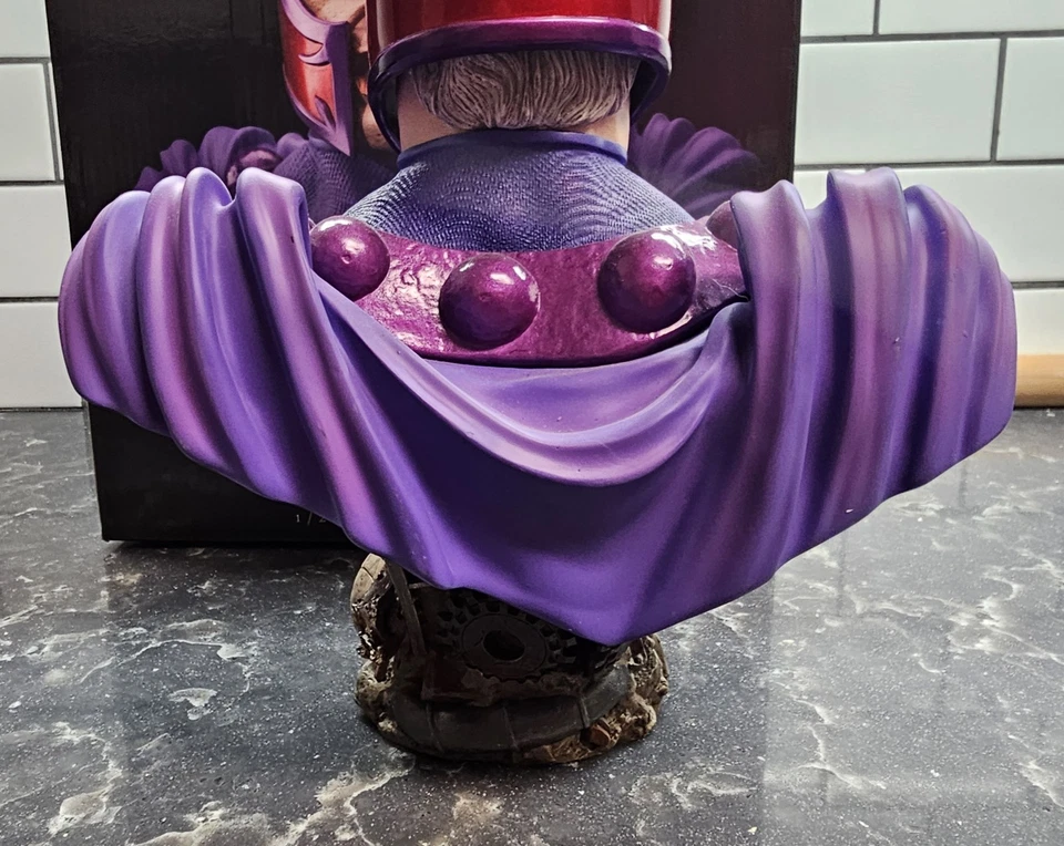 Busto limitado Diamond Select Toys Marvel 3D Magneto escala 1:2 Foto 4 de 4
