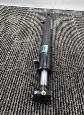 CWA Hydraulics Welded Hydraulic Cylinder Approx. 2.5'' OD x 18'' Retracted Length