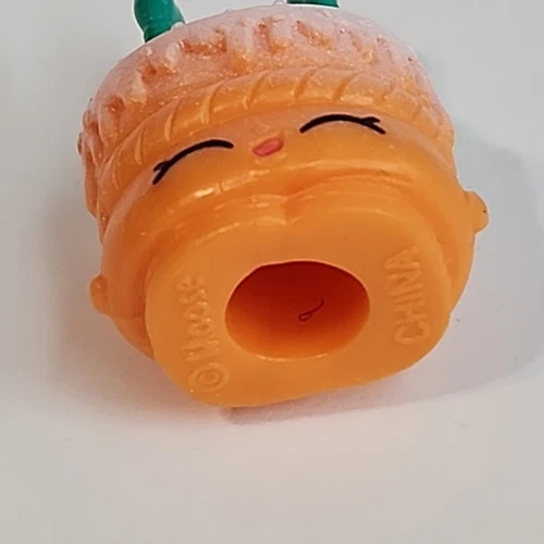 Wishes Birthday Cake Shopkins Season 1 Yellow Ultra Rare 1-095 Orange and White - Picture 6 of 6