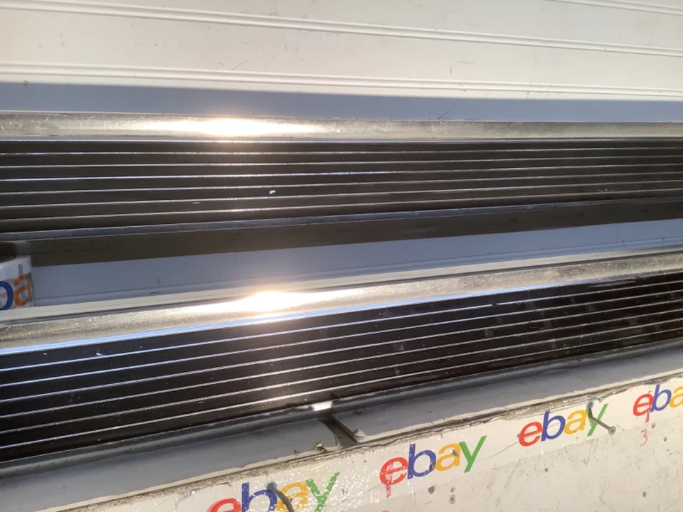 Moldura de panel basculante Corvette Stingray 63-67 C2 de colección derecha y derecha usado OEM apagado 66 Foto 4 de 4