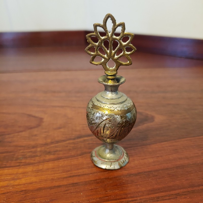 Vintage / Antique Arabic kohl holder pot kuhl eyeliner surma powder for eyes