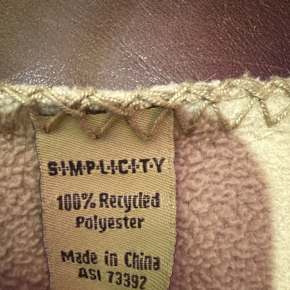 Vintage Apple logo Throw Blanket  - Image 2 of 4