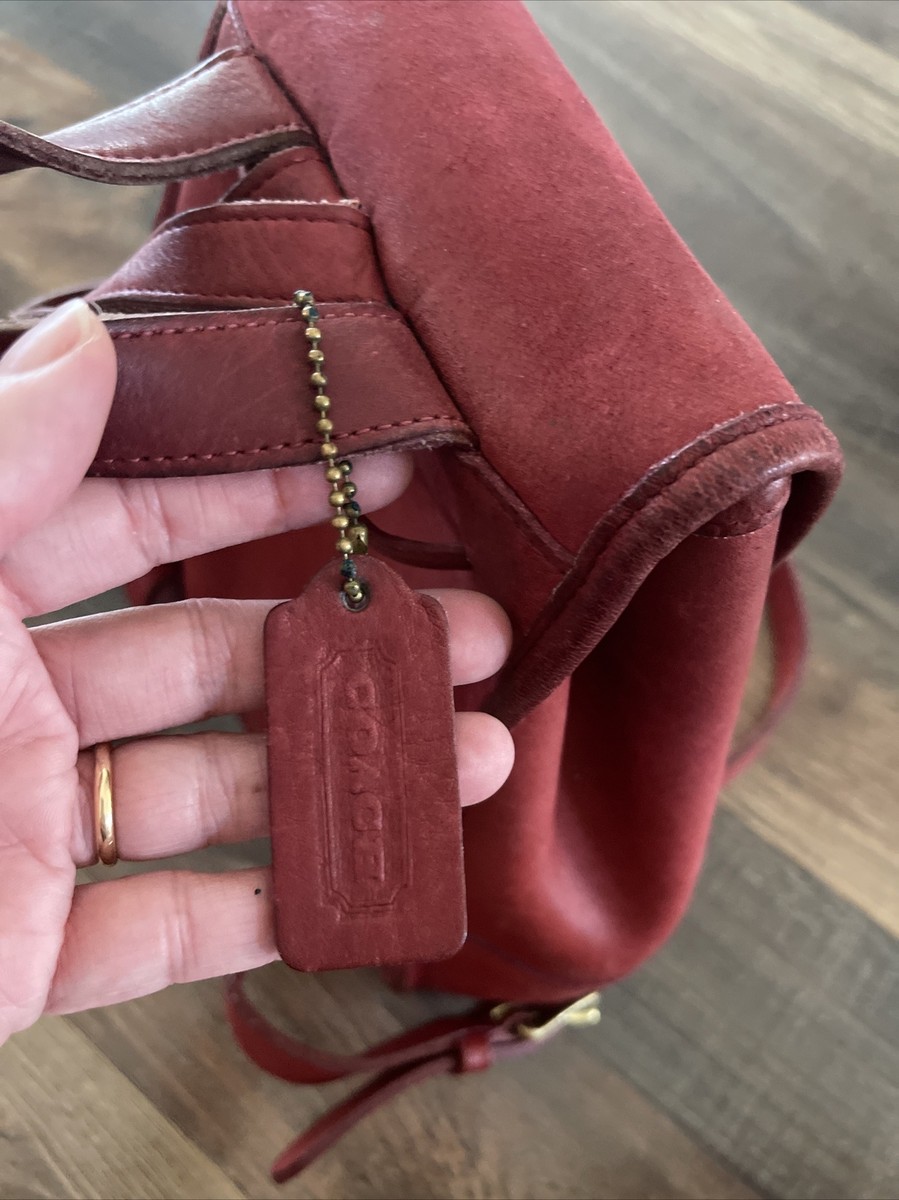 バッグ 00s old coach 9960 turnrock backpack red Vintage COACH 9960 red Leather Backpack Turnlock Drawstring