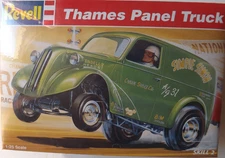 1/25 Revell Thames Panel Truck #7609 OOP/HTF/RARE