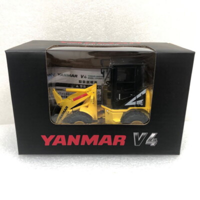 ヤンマー　YANMAR V4 ミニカー イエロー非売品 1/32 Scale Yanmar V4 Compact Wheel Loader Diecast Model Collection