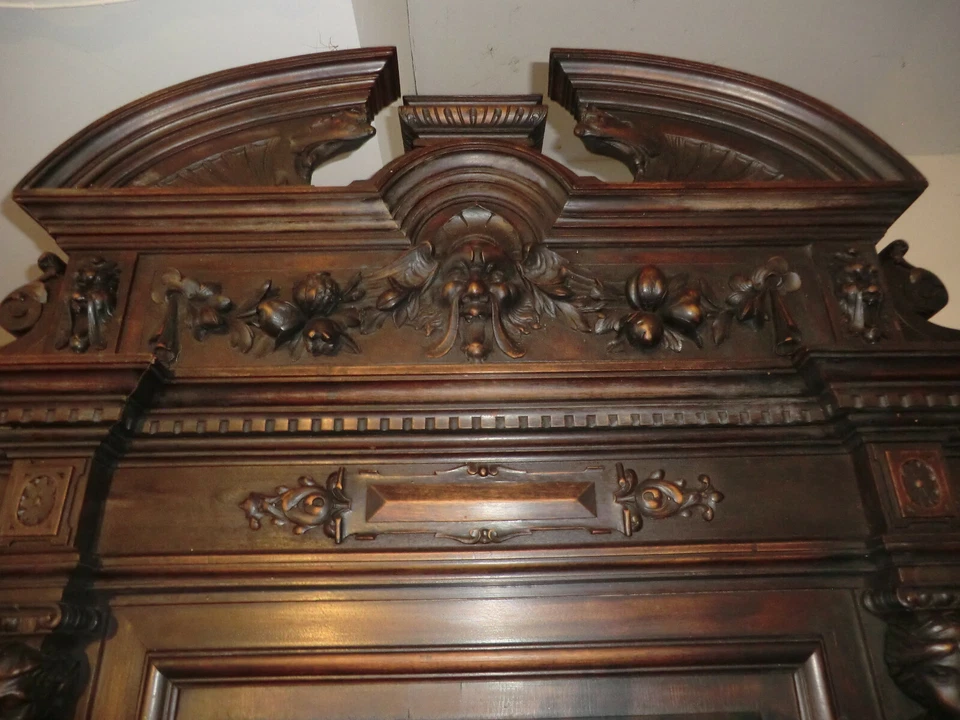 Русский искусно вырезанный сервант 18 века - Изображение 4 из 4