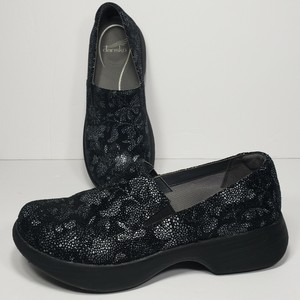 dansko winona work clog