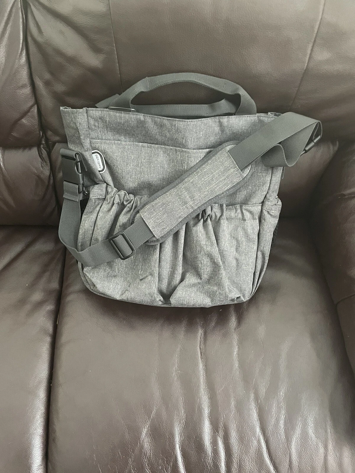 Baby Changing Bag Little Tikes High Quality With Mat & Pouch BRAND NEW
Opens in a new window or tab