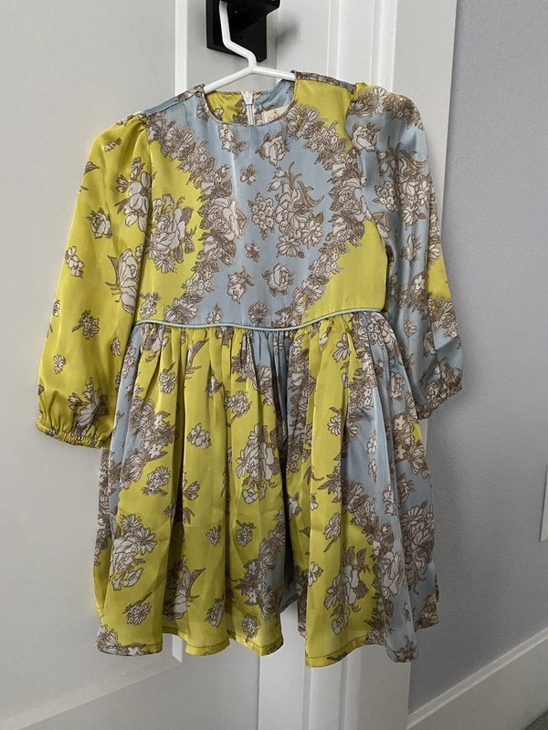 EUC Unique Satin Silky Like dress Yellow Floral Wedding ,Spring Fits 2T 3T