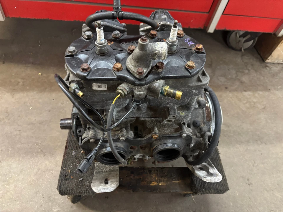 2008-2010 Polaris IQ RMK SWITCHBACK DRAGON ASSAULT 800 Shift 09 CFI Engine Motor - Image 2 of 4