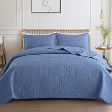 Whale Flotilla Soft Queen Quilt Bedding Set for All Seasons, Vintage Damask Ultr